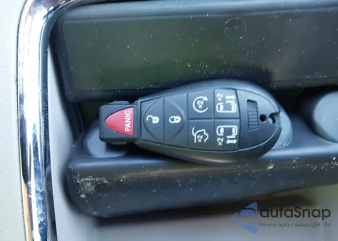 2015 Chrysler Town & Country Limited from USA, damaged, VIN 2C4RC1JG3FR742326